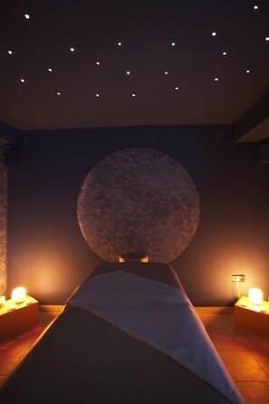 Aromatherapy, hot stone massages, facials, massage/treatment rooms
