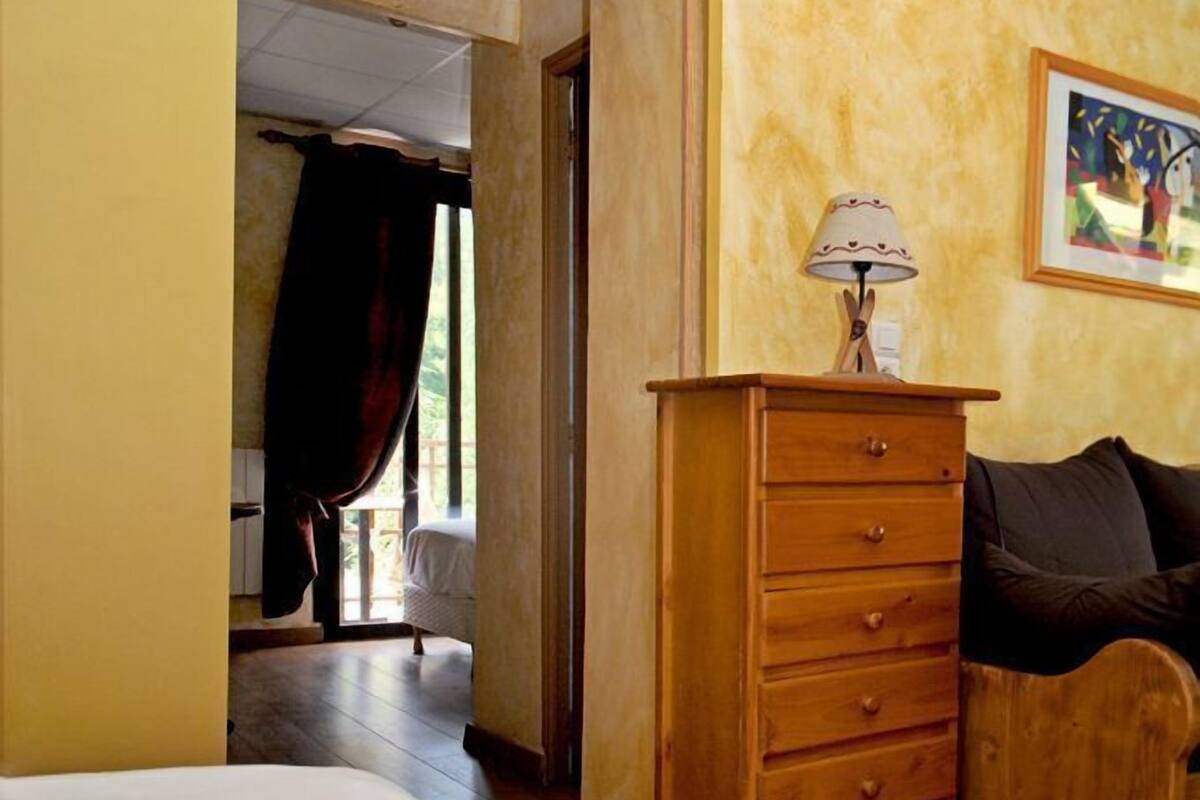 Habitación familiar, vistas a la montaña ((2 adults + 2 enfants)) | Colchones Select Comfort, caja fuerte, cunas gratuitas