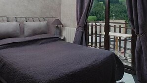 Select Comfort beds, in-room safe, free cots/infant beds, rollaway beds - Hôtel Edelweiss (Saint-Etienne-de-Tinee)