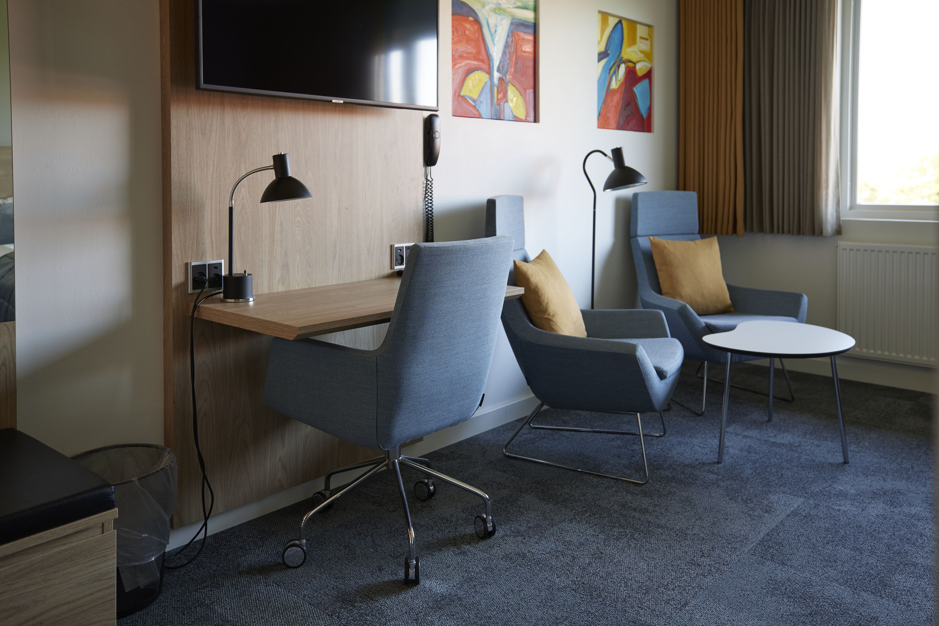 hypo-allergenic bedding, desk, laptop workspace, free wifi