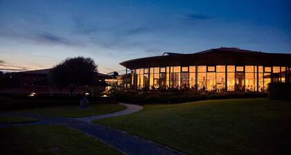 Trinity Hotel Og Konference