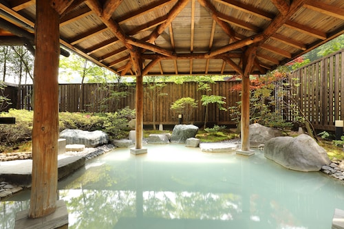 Ryotei Hanayura Ryokan