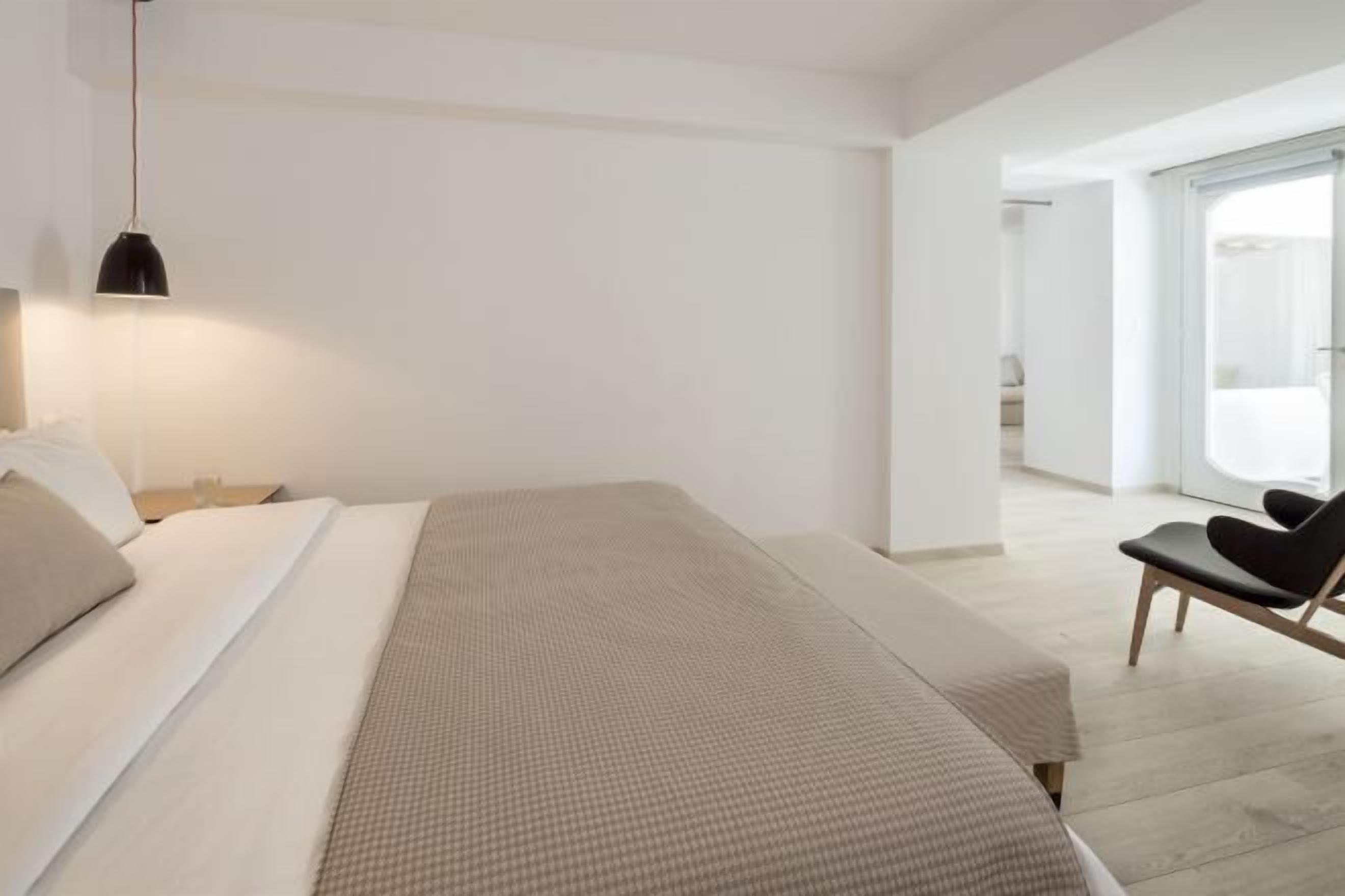 Premium bedding, minibar, in-room safe, blackout curtains