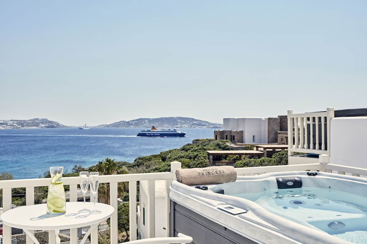 Honeymoon Suite, Hot Tub, Sea View (Outdoor) | Balcony