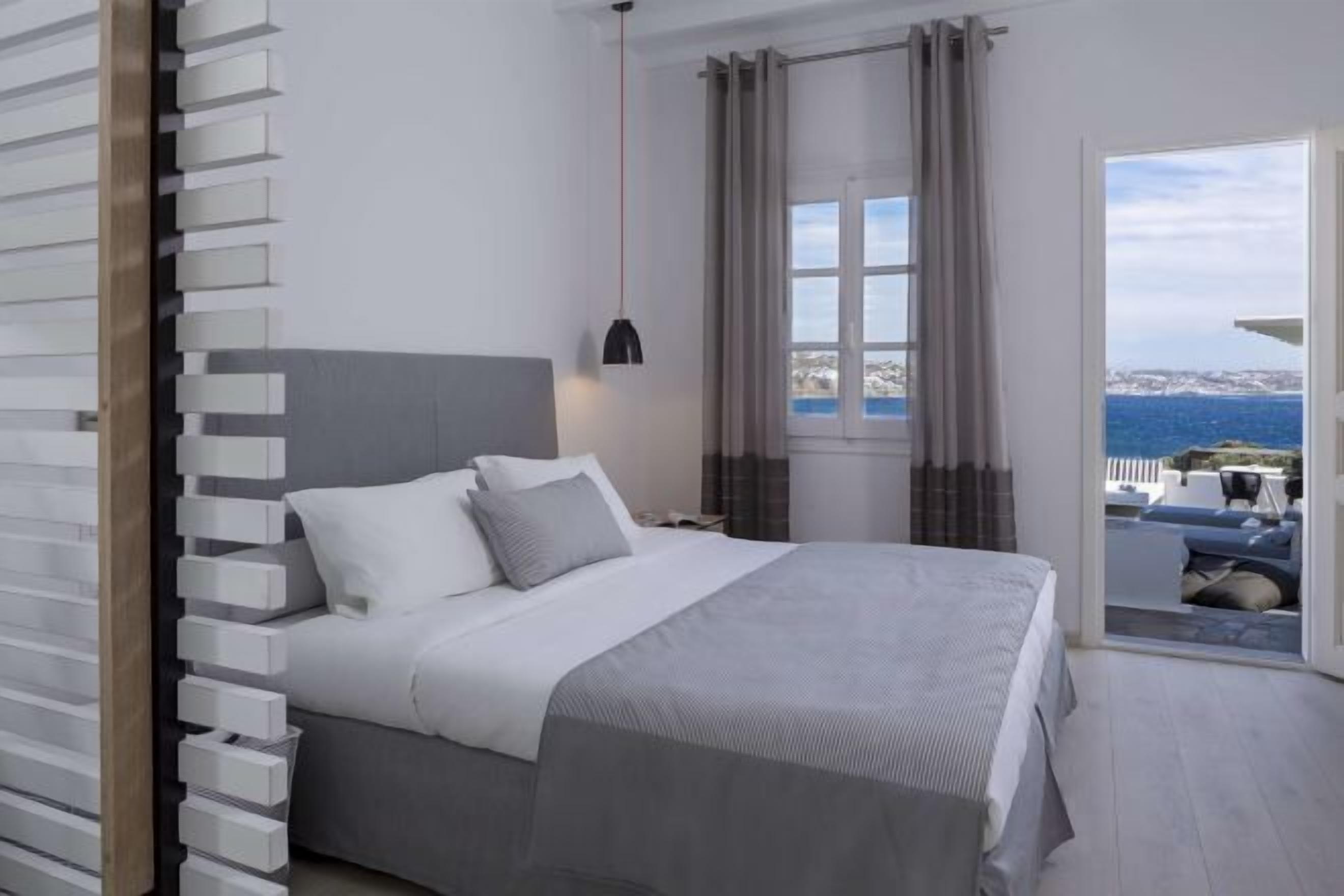 Premium bedding, minibar, in-room safe, blackout curtains