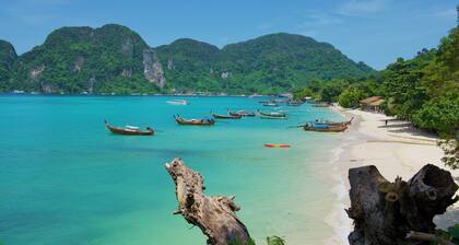 Bayview Resort Phi Phi Island - Beach Front Resort