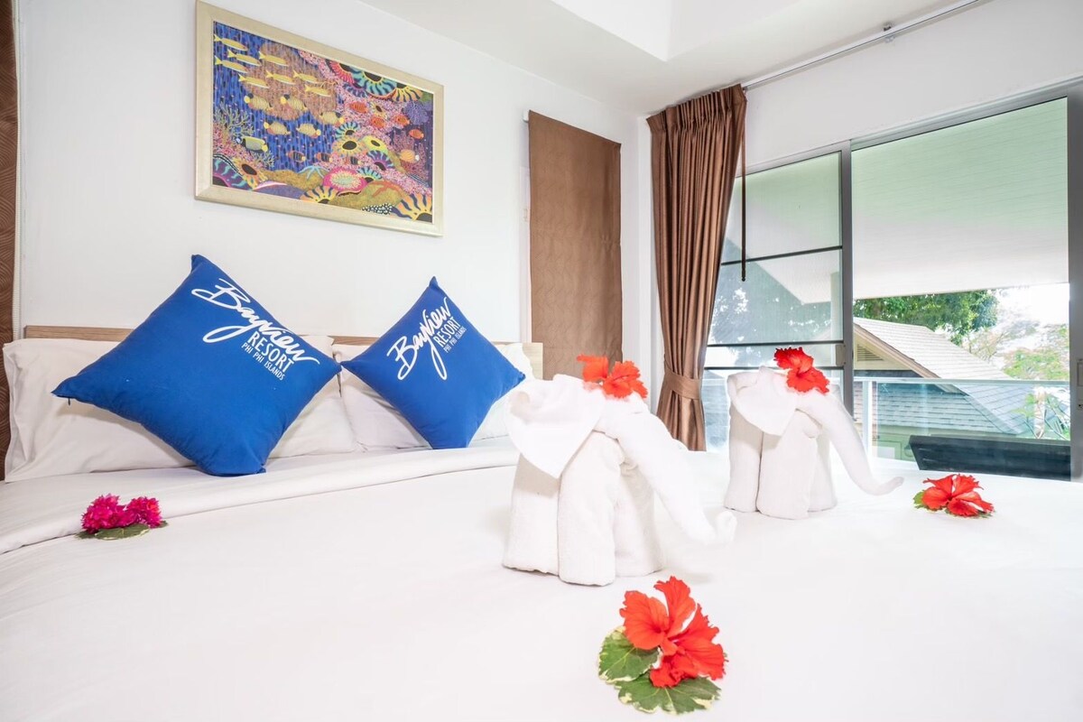 Superior Room | Minibar, in-room safe, desk, WiFi (free)