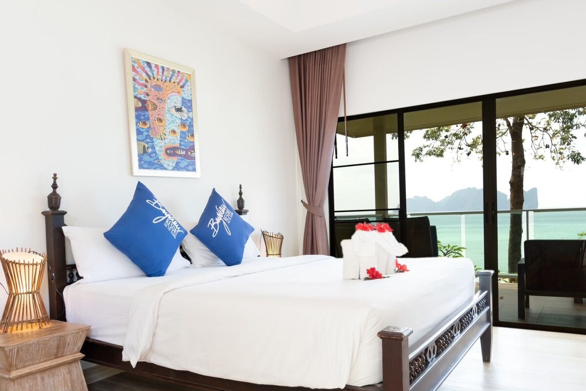 Grand Deluxe Villa Seaview | Minibar, in-room safe, desk, WiFi (free)