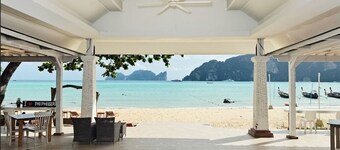 Bayview Resort Phi Phi Island - Beach Front Resort