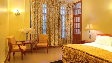 Suite, 1 Bedroom, Non Smoking, Garden View | Minibar, soundproofing, free cots/infant beds, bed sheets