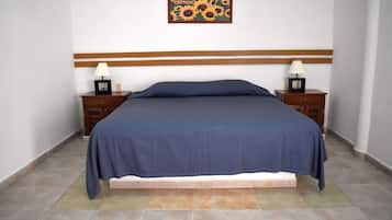 Minibar, coffres-forts dans les chambres, rideaux occultants