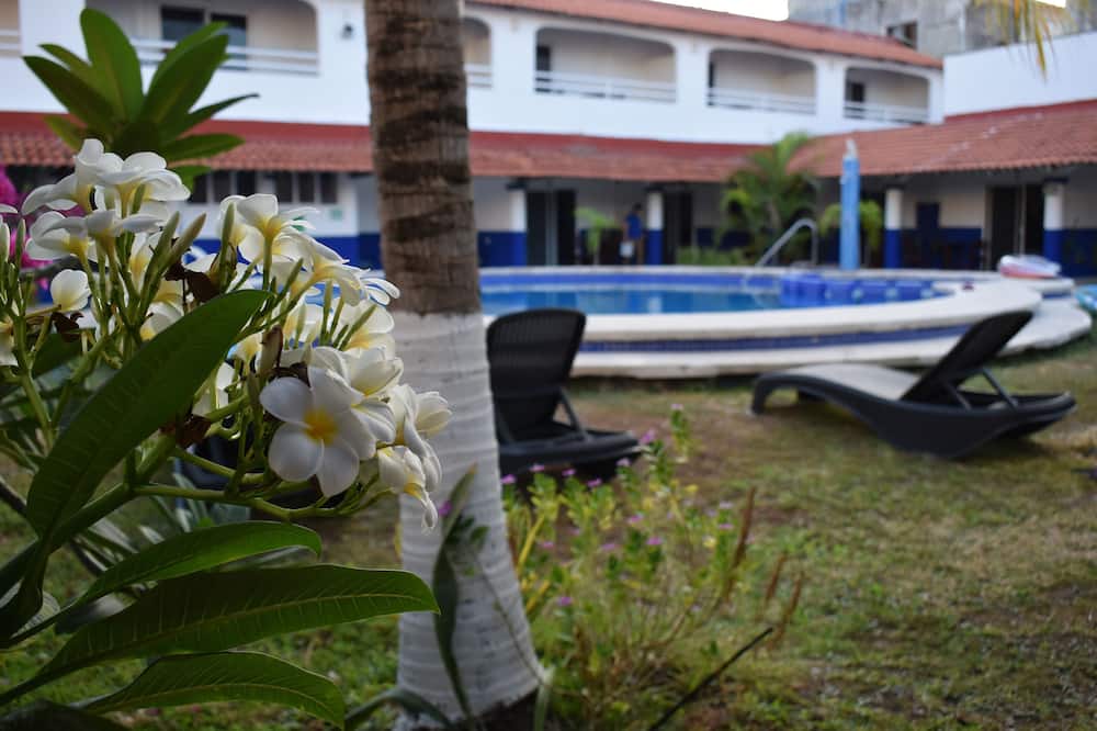 Plaza Almendros Hotel Isla Mujeres