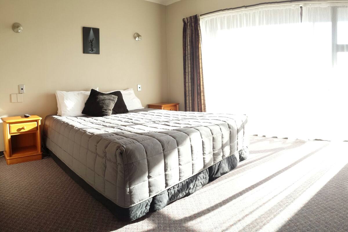 Apartment, 2 Bedrooms | WiFi (free)