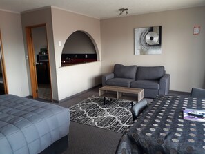 Family Unit | Free WiFi