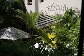 Front of property - La Ribaudière (Antananarivo)