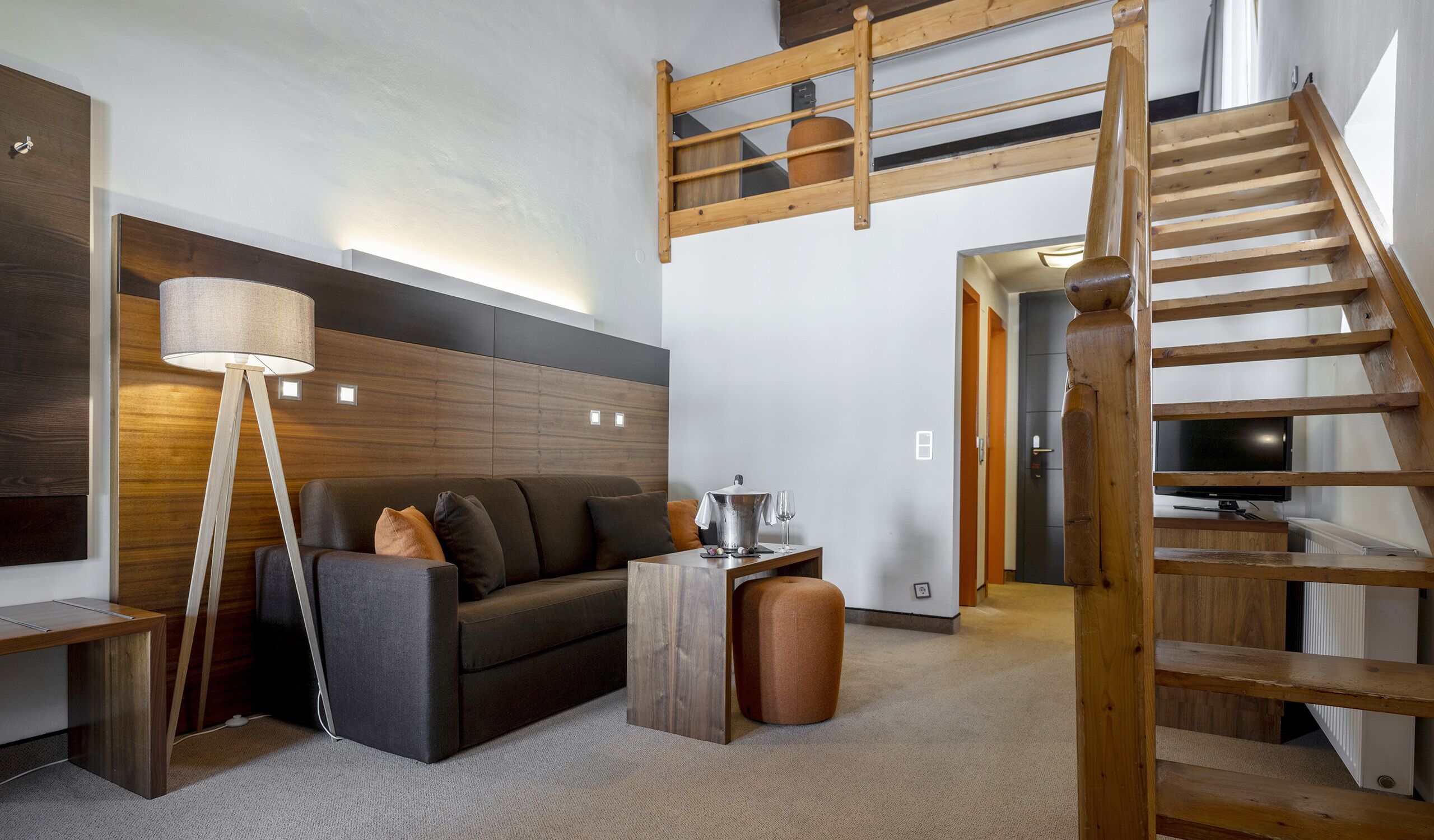 family room, balcony | 2 bedrooms, hypo-allergenic bedding, select comfort beds, minibar