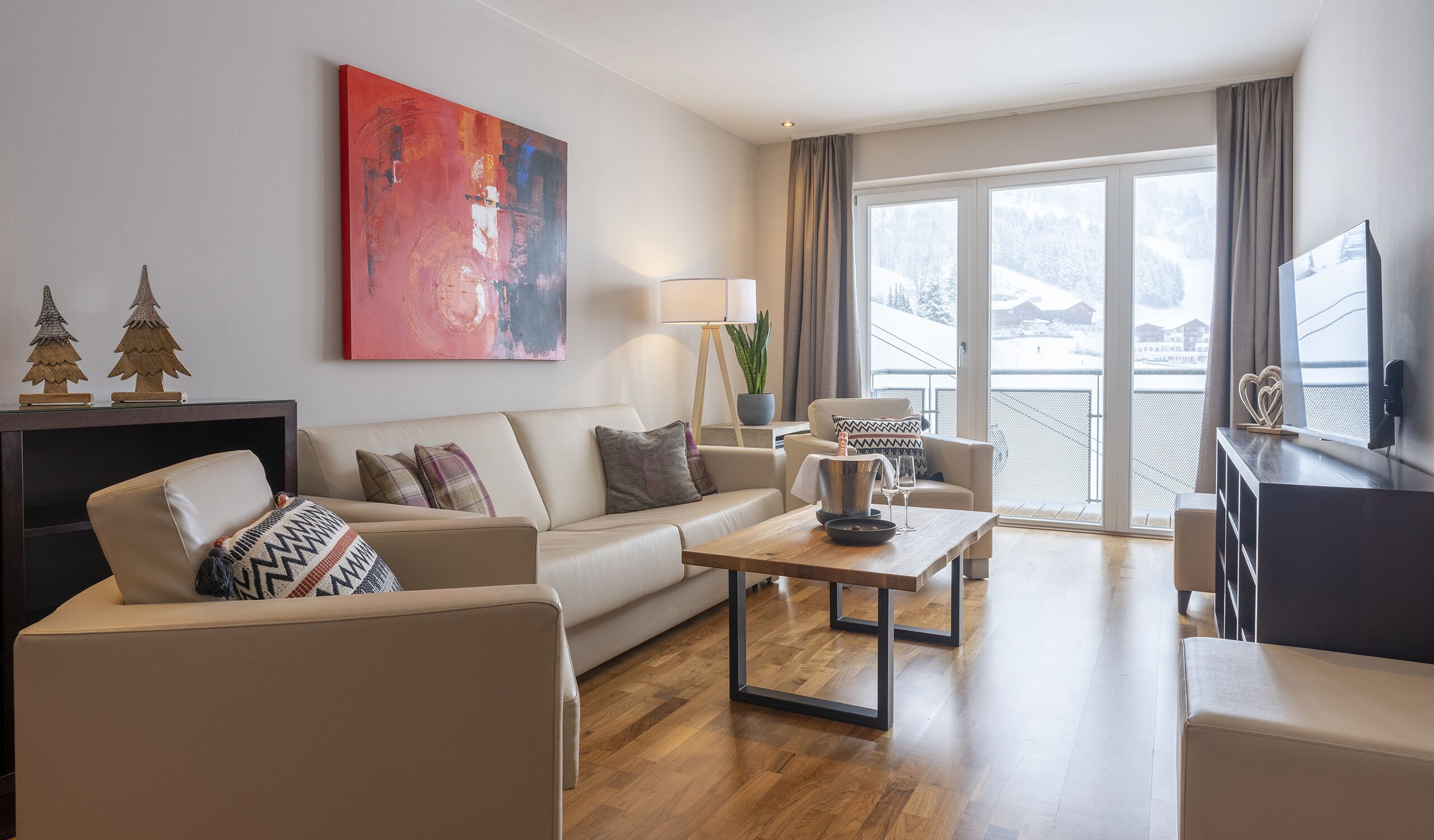 suite, 2 bedrooms, balcony, mountain view | living area | flat-screen tv