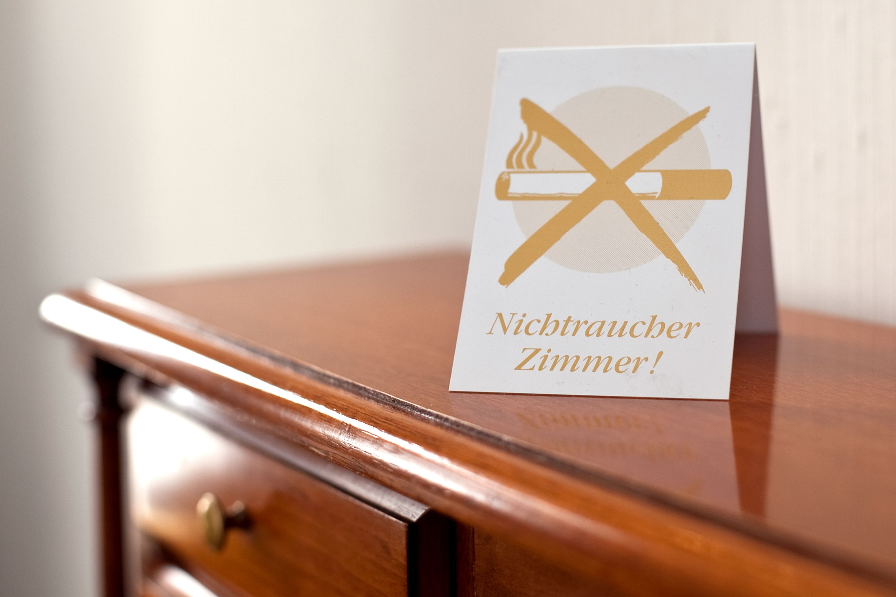 hypo-allergenic bedding, pillow-top beds, desk, blackout curtains