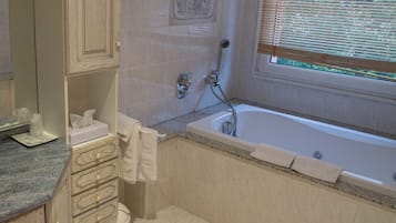 Double Room, Annex Building | Bathroom | Free toiletries, hair dryer, towels