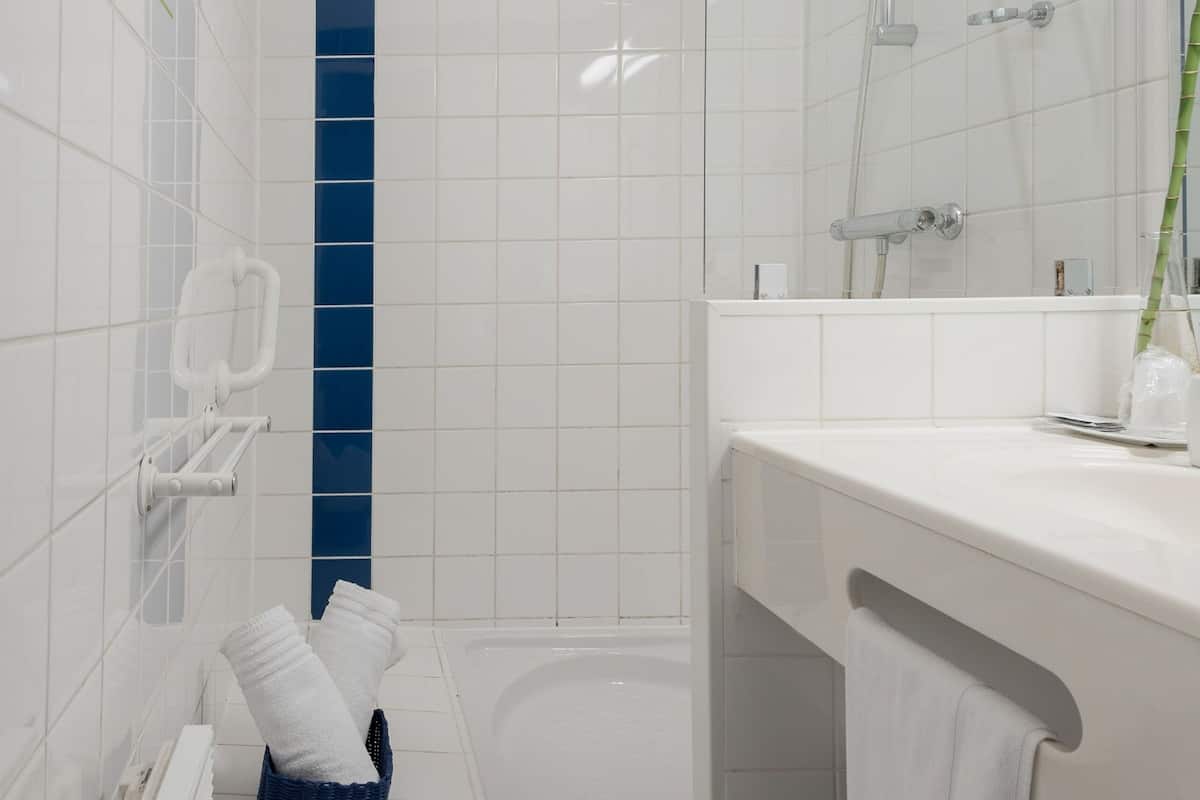 free toiletries, hair dryer, towels