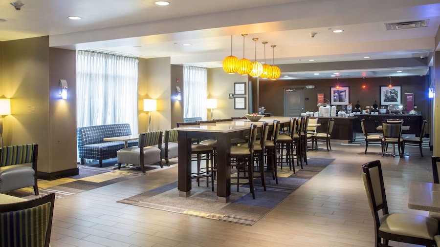 Hampton Inn Oxford/Conference Center