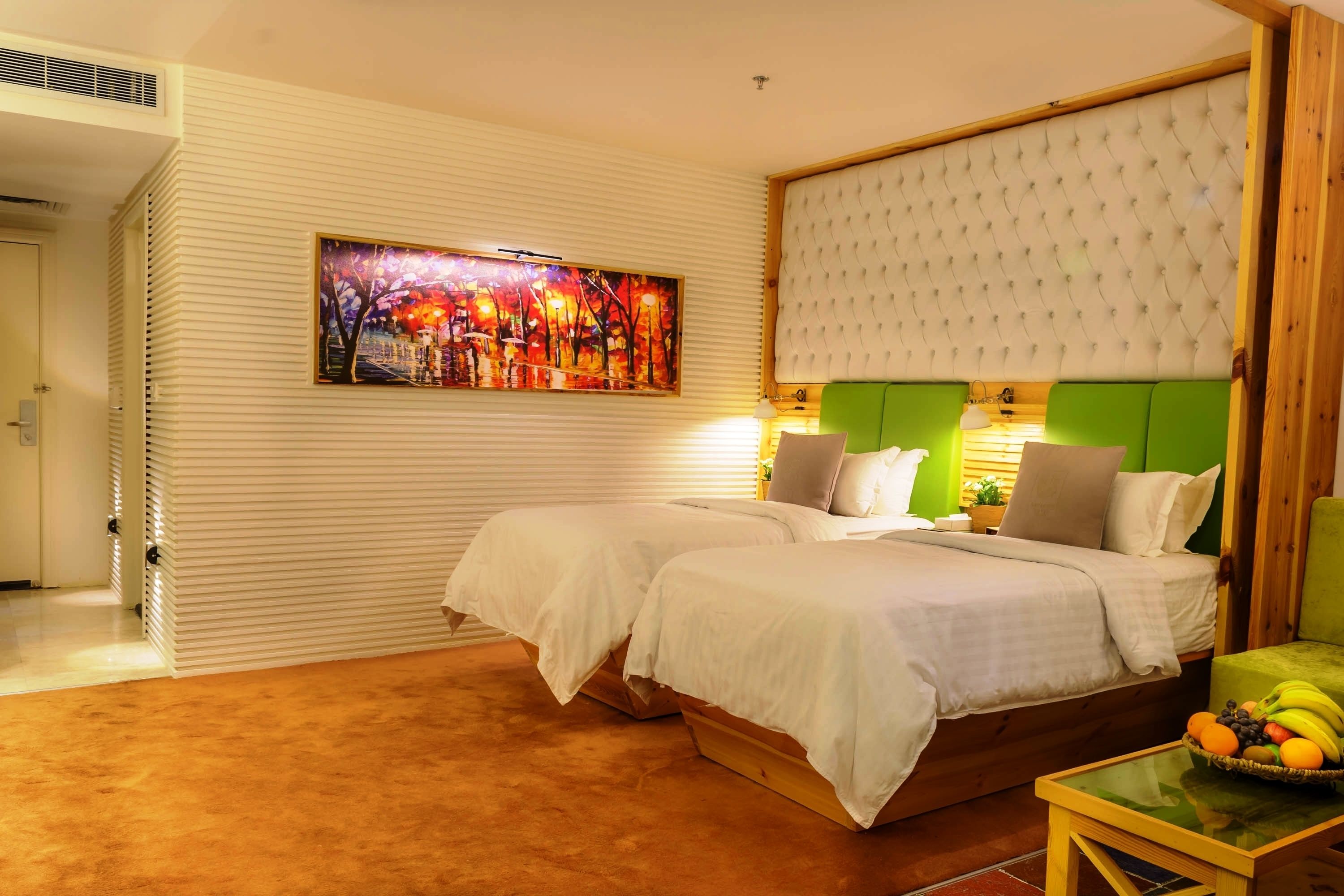 deluxe room (single or double) | 1 bedroom, egyptian cotton sheets, down duvets, pillow-top beds