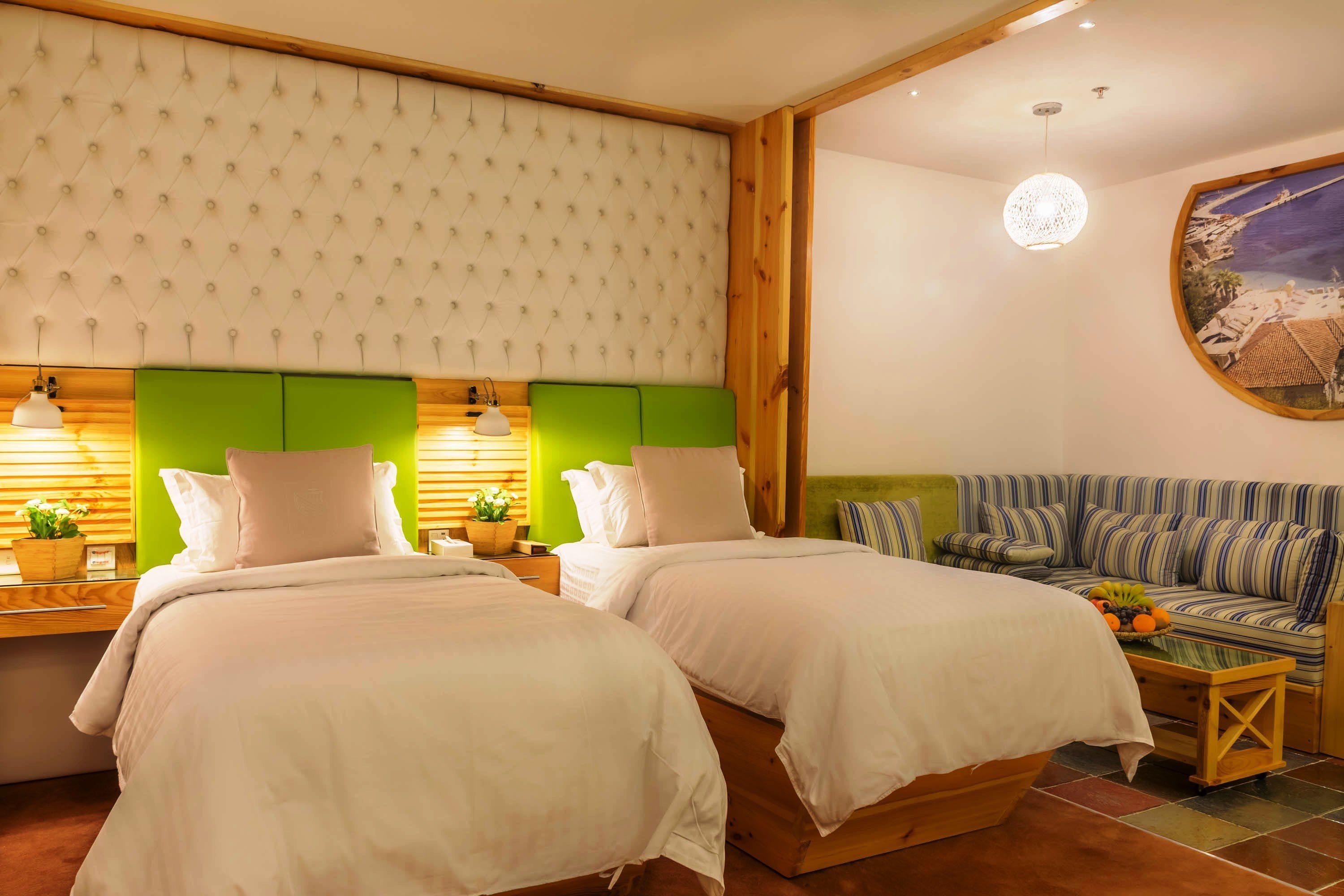 1 bedroom, egyptian cotton sheets, down duvets, pillow-top beds