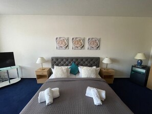 Business Suite, Jetted Tub