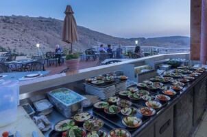 Lunch and dinner served