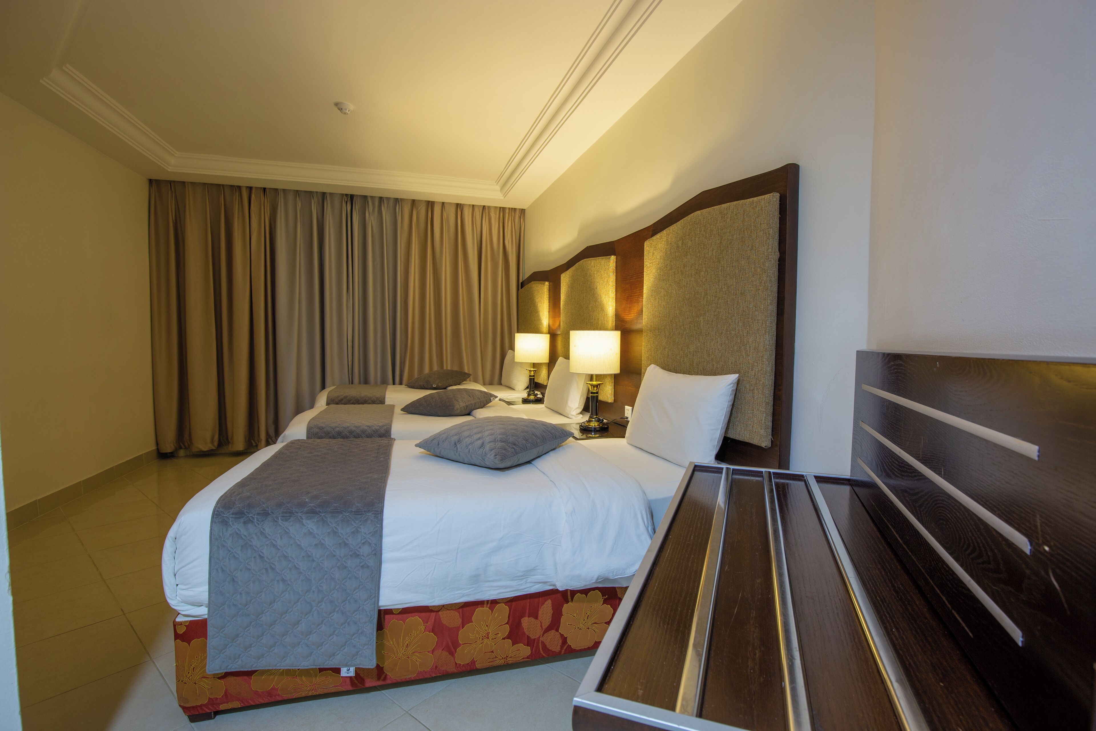 Phòng dành cho gia đình | Két bảo mật tại phòng, phòng cách âm 