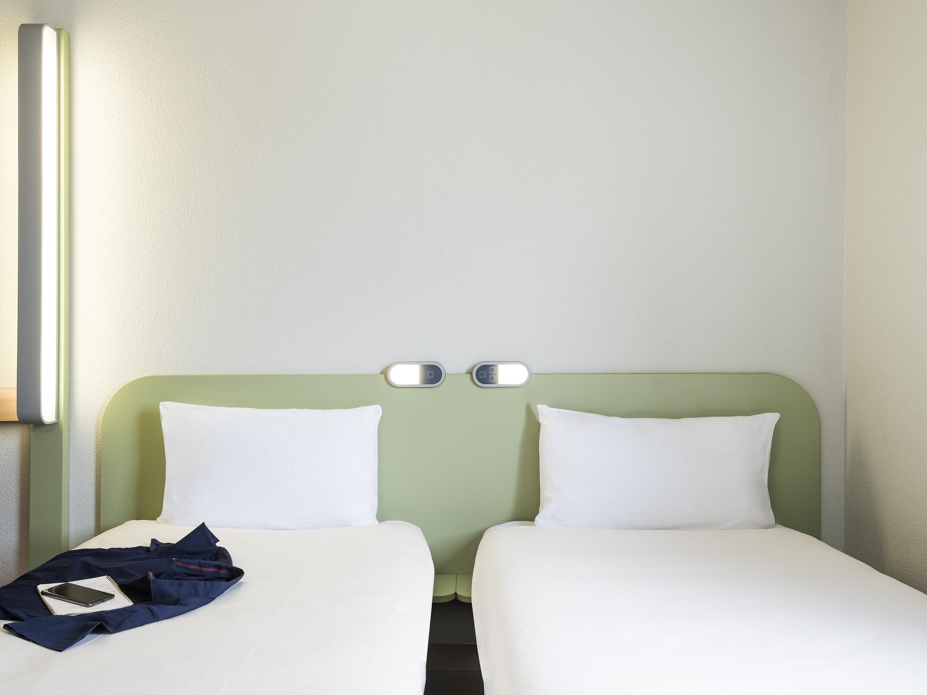 Twin Room, 2 Single Beds