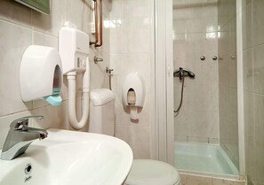 Hair dryer, towels - Enigma Hotel (Kovacka Dolina)