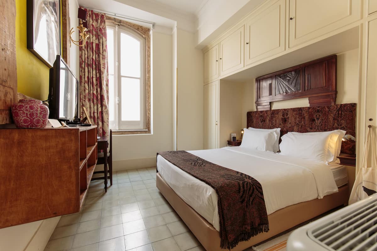 Economy Double Room | In-room safe, individually decorated, individually furnished, free WiFi