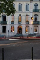 Fachada del alojamiento - Noche