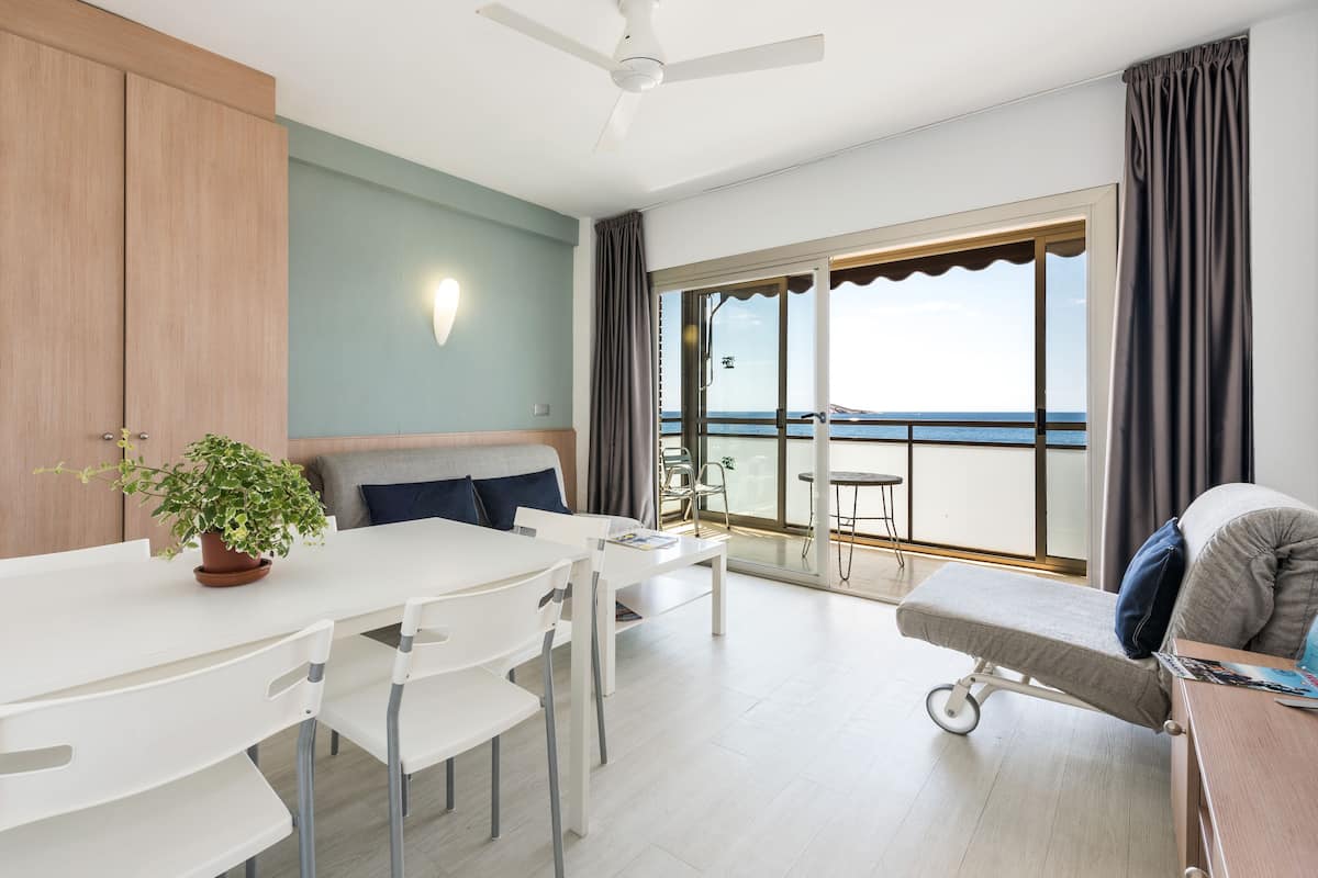 Apartment, 2 Bedrooms, Sea View | Living room | 32-inch flat-screen TV with satellite channels, TV