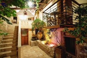 Property grounds - Barbara Studios (Rethymno)