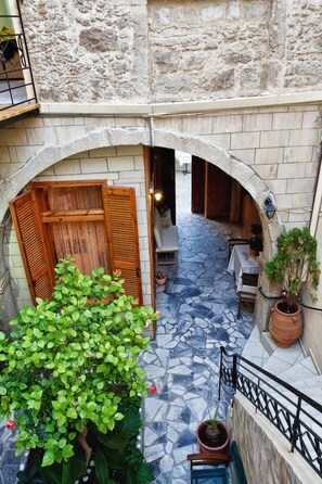Property grounds - Barbara Studios (Rethymno)