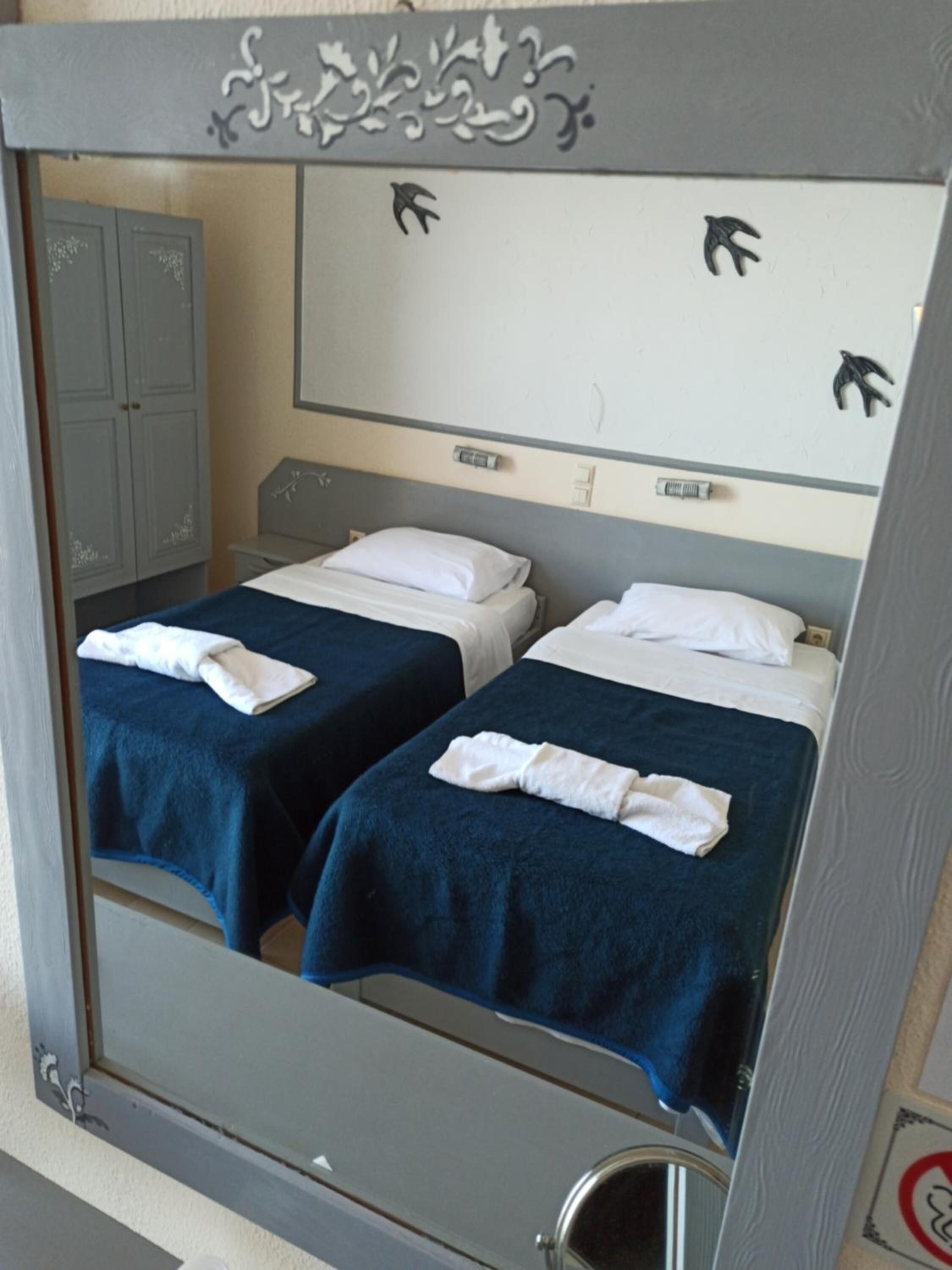 in-room safe, desk, free wifi, bed sheets