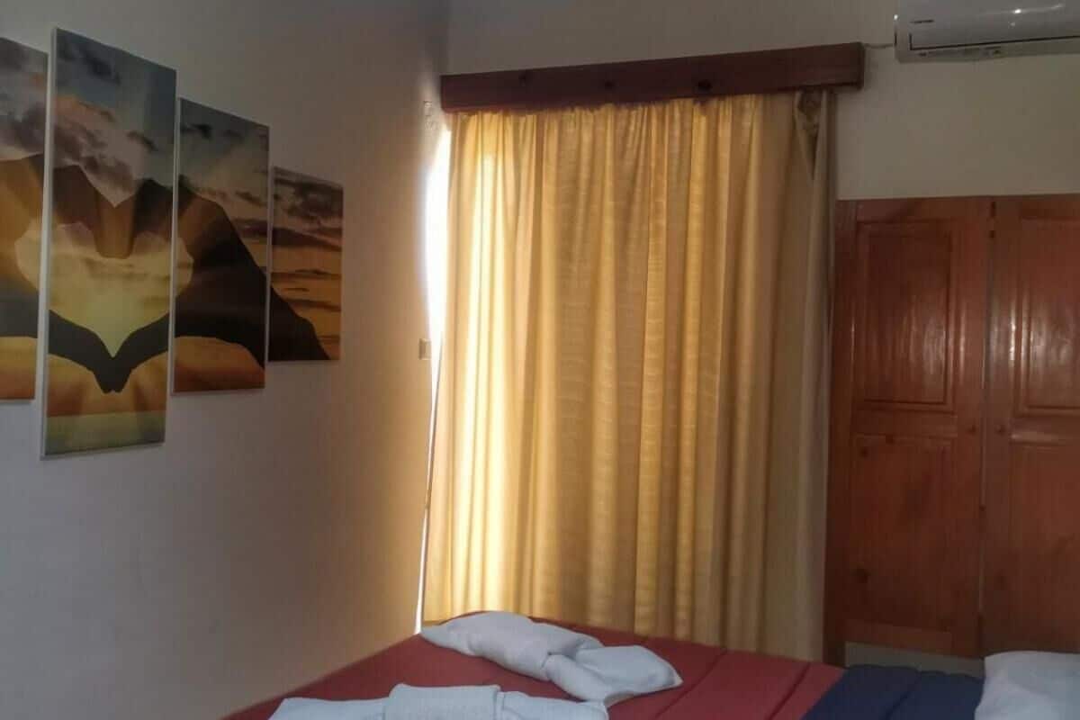 in-room safe, desk, free wifi, bed sheets