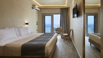 Deluxe Double or Twin Room, Sea View | Minibar, desk, laptop workspace, soundproofing