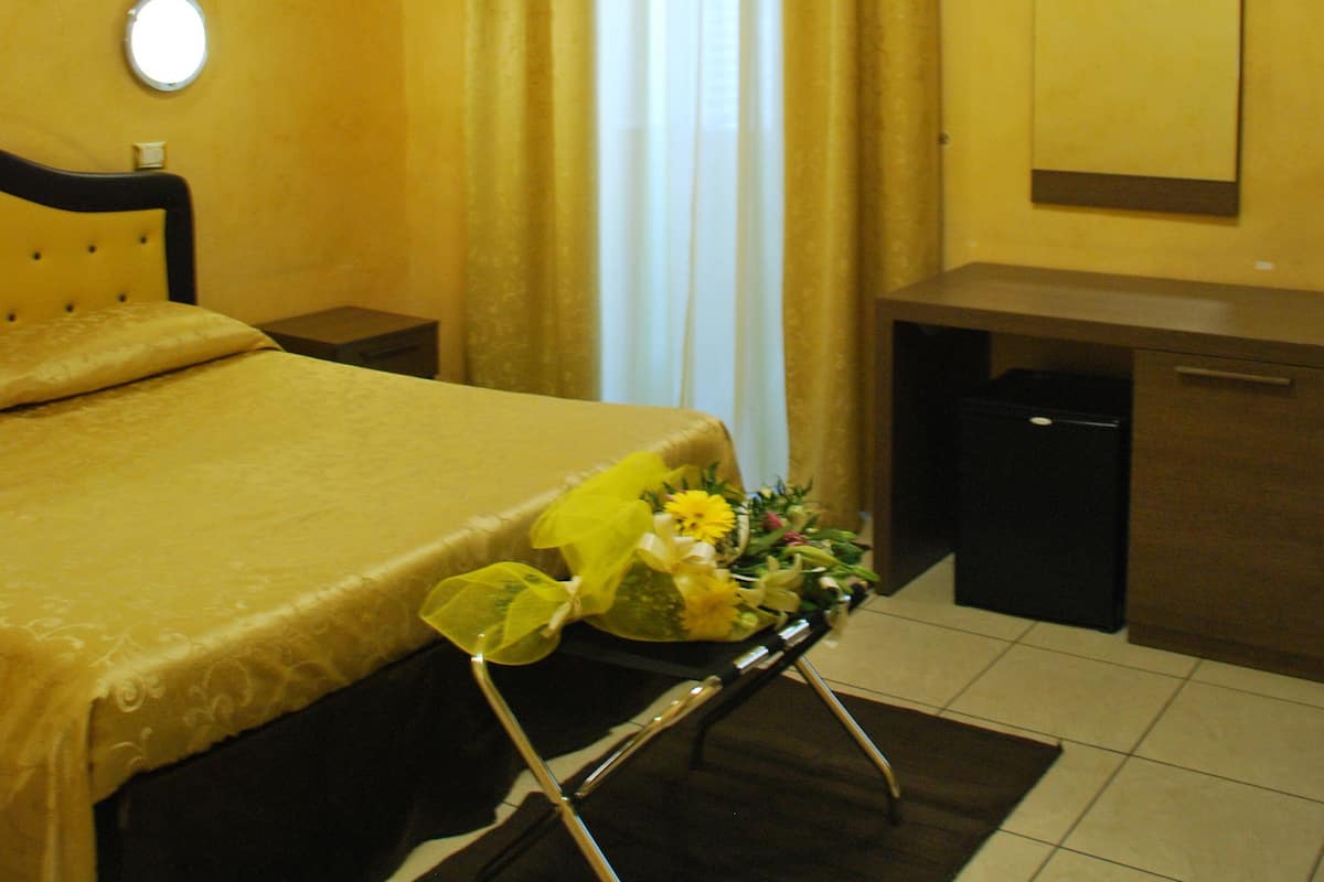 1 bedroom, down comforters, desk, iron/ironing board