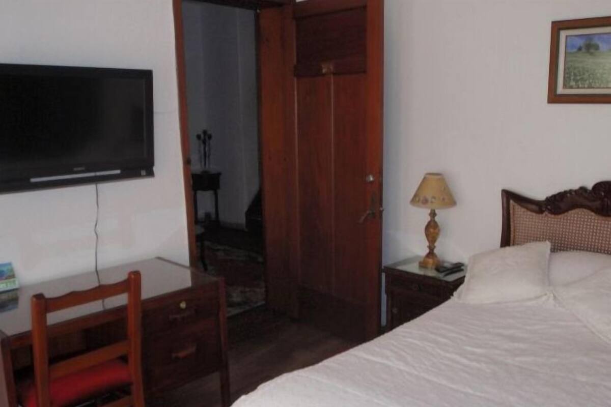 Premium bedding, Tempur-Pedic beds