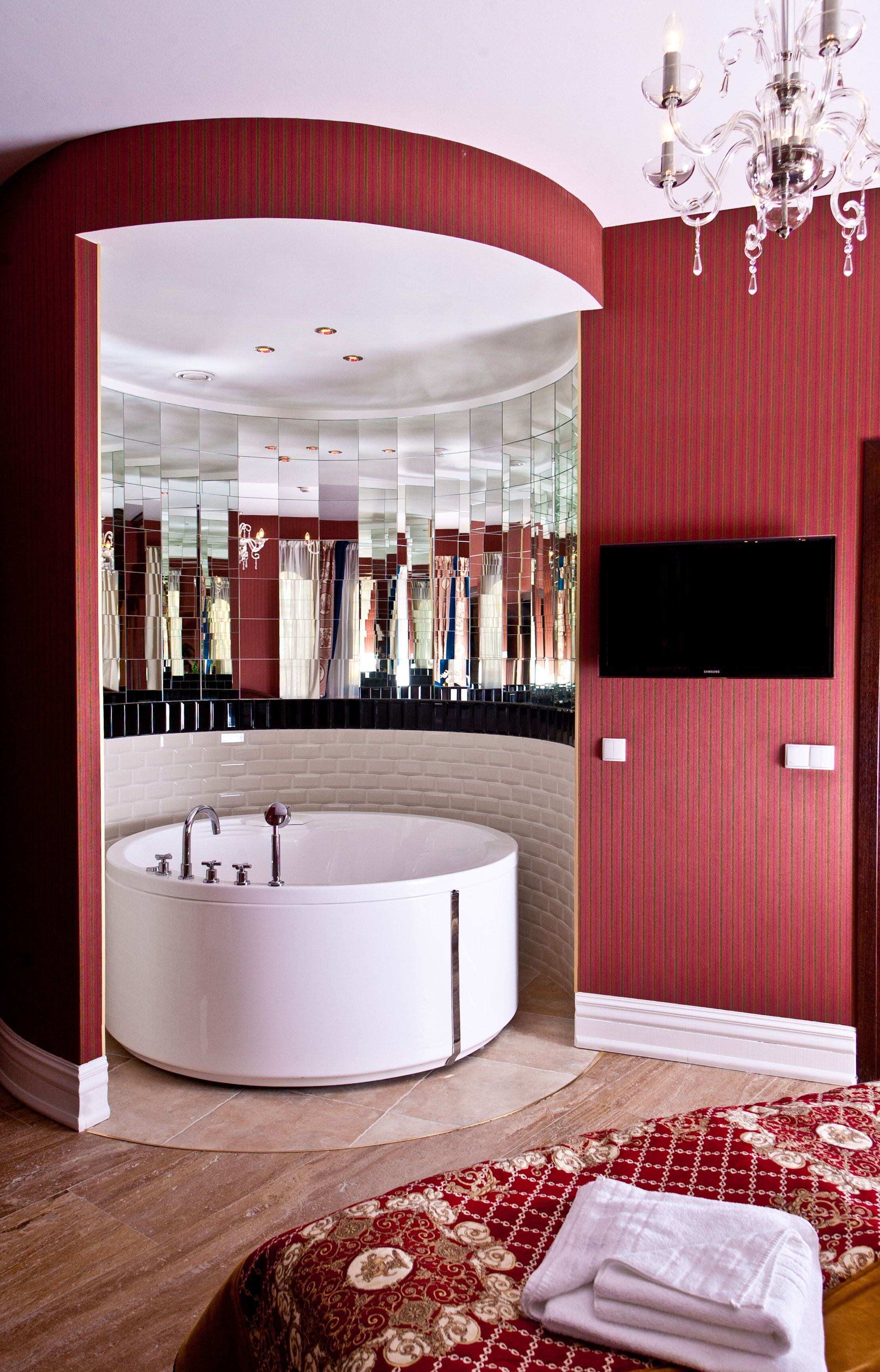 presidential apartment | 1 bedroom, in-room safe, individually decorated, blackout curtains