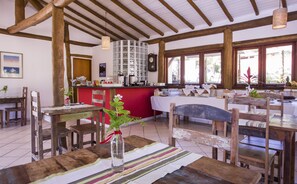 Desayuno buffet incluido todos los días 