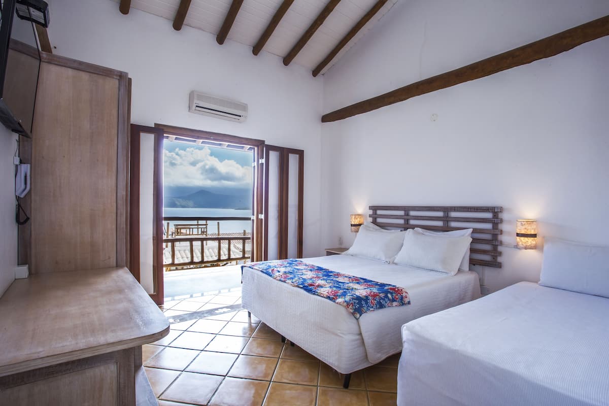 Luxo Superior Com Vista Mar | Minibar, brankas, setrika/meja setrika, dan Wi-Fi gratis