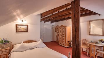 Minibar, in-room safe, iron/ironing board, free cribs/infant beds