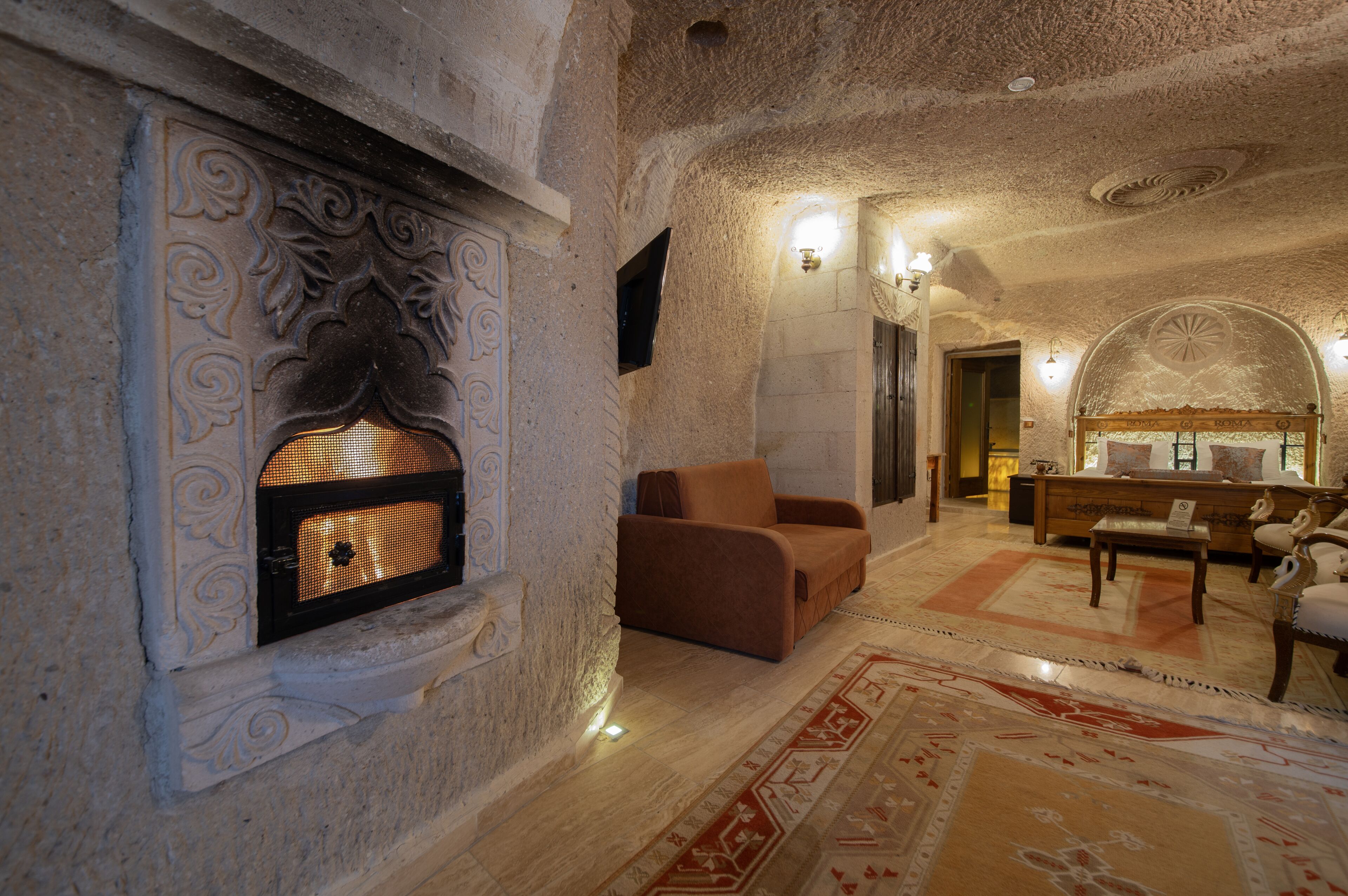 Photo - Roma Cave Suite