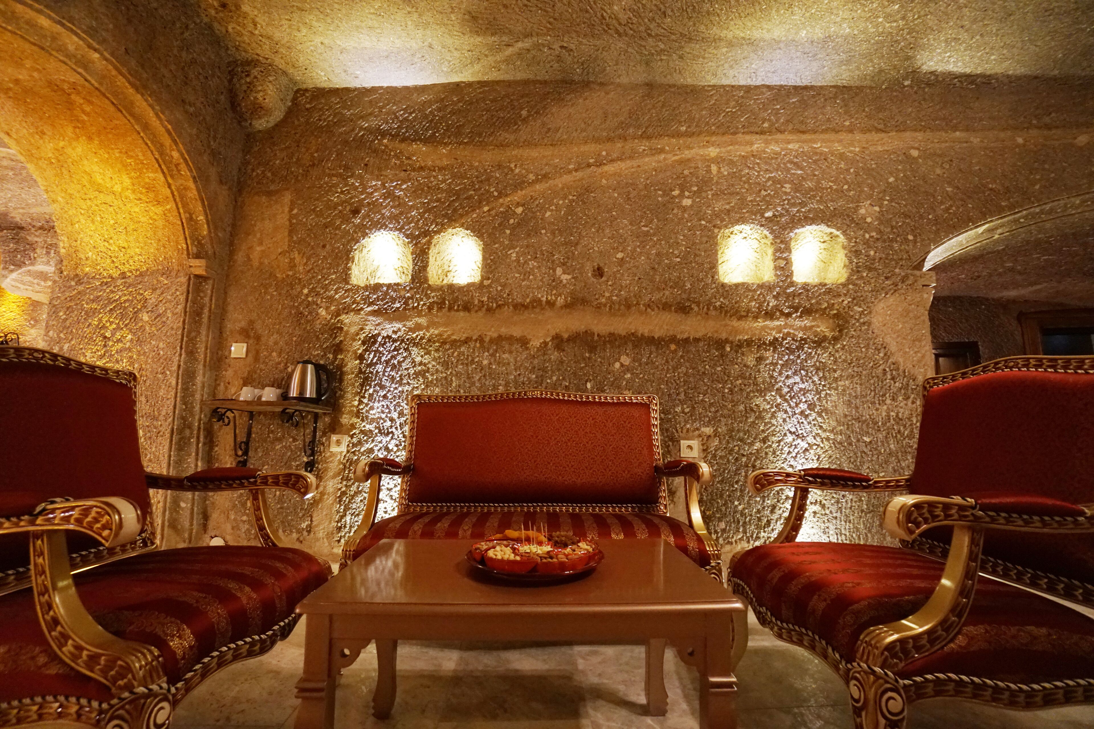 Photo - Roma Cave Suite