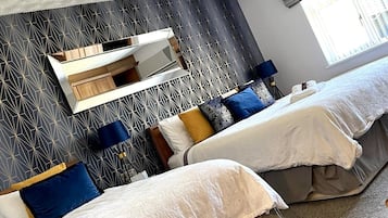 Deluxe-Doppel- oder -Zweibettzimmer, mit Bad, Bergblick