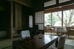 Traditional-Zimmer (Japanese-Style) | Minibar, kostenloses WLAN